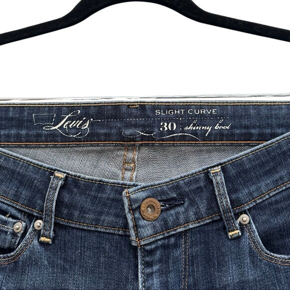 Levi's Women's Slight Curve Fray Hem Skinny Boot Jean Size 30 - Picture 3 of 7